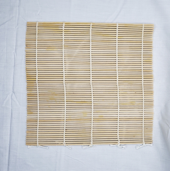 Bundle Bamboo Mats/Trivets and Mini Cutting Board - Picture 7 of 7